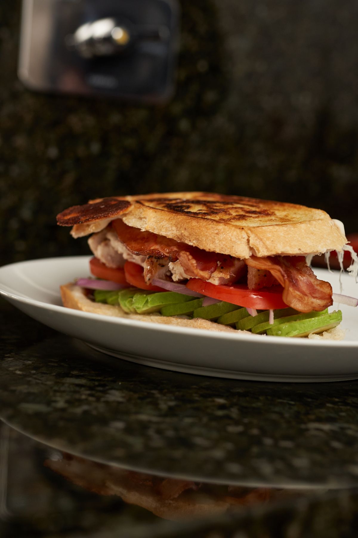 BTA — Bacon, Tomato and Avocado (Pan Campesino)