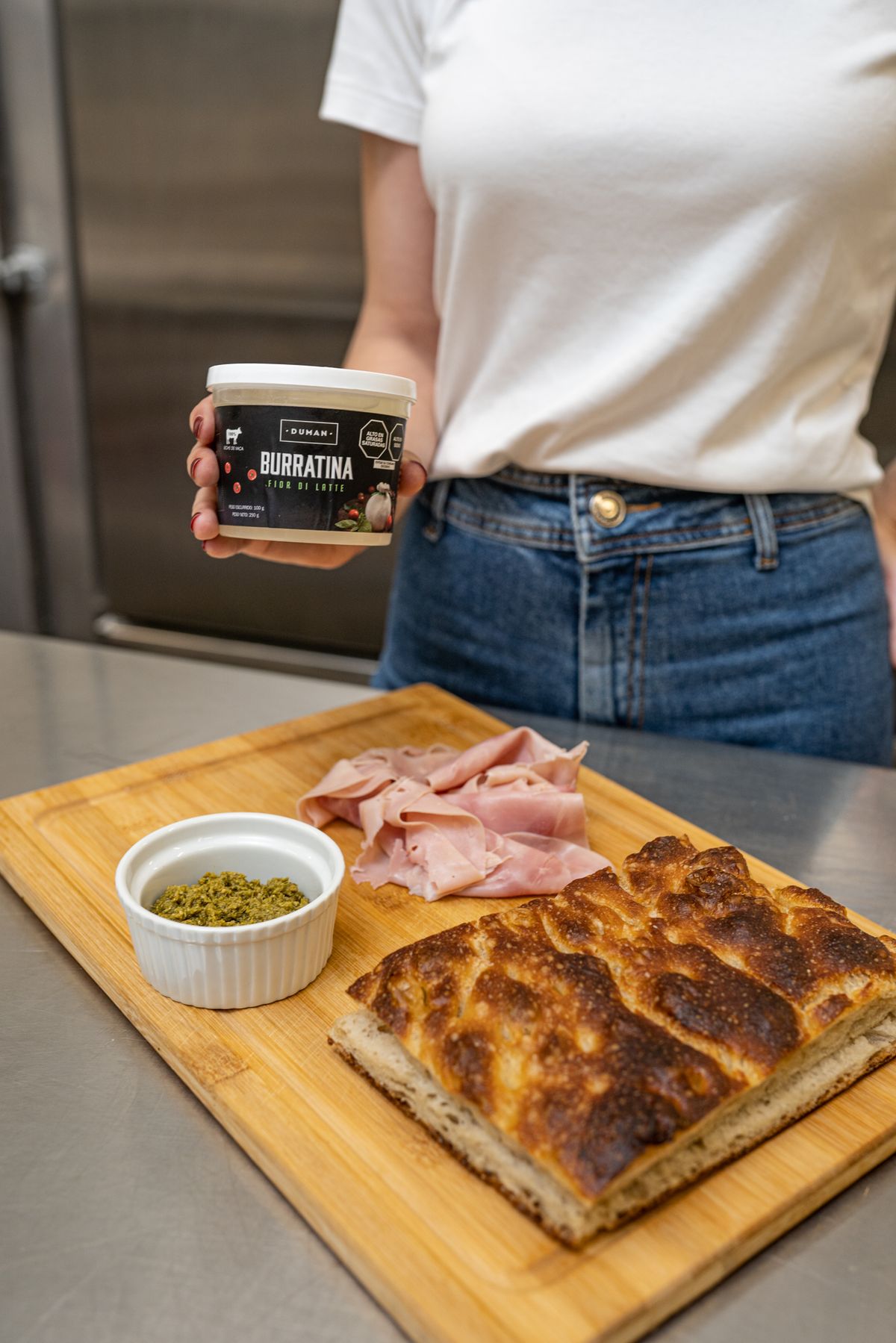 Focaccia Jamón y Burrata